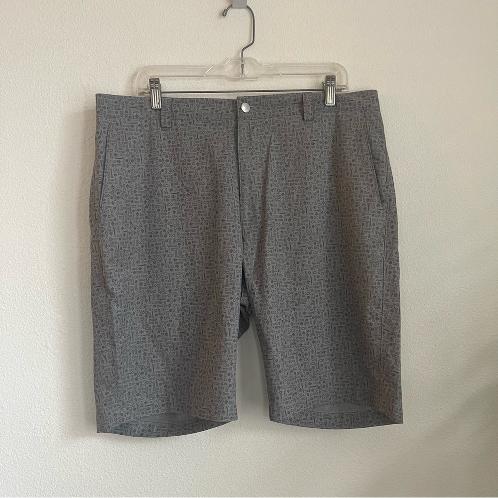 Peter Millar Bottle Opener Pattern Performance Sh… - image 2